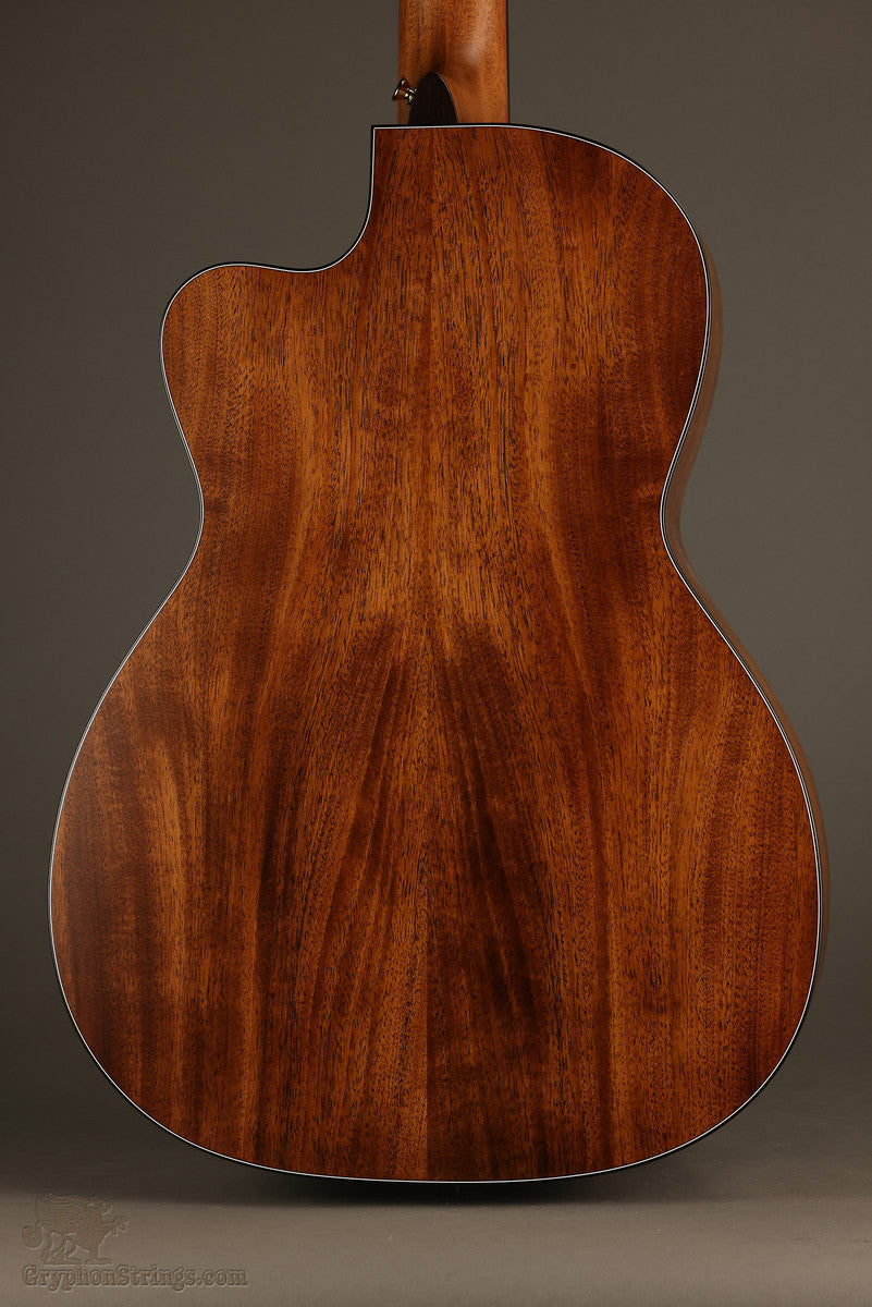 Martin 000C12-16E Mahogany Nylon String Acoustic Guitar - New