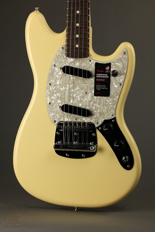 Fender American Performer Mustang, Rosewood Fingerboard, Vintage White