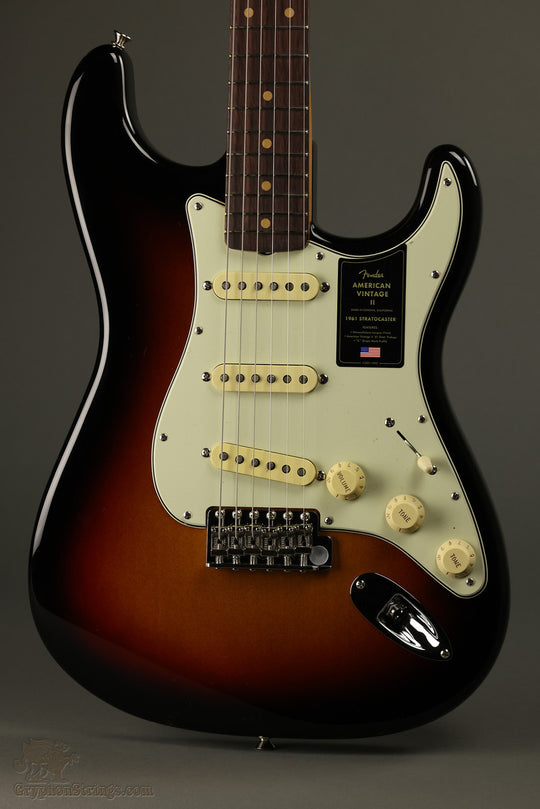 Fender American Vintage II 1961 Stratocaster®, Rosewood Fingerboard, 3-Color Sunburst - New