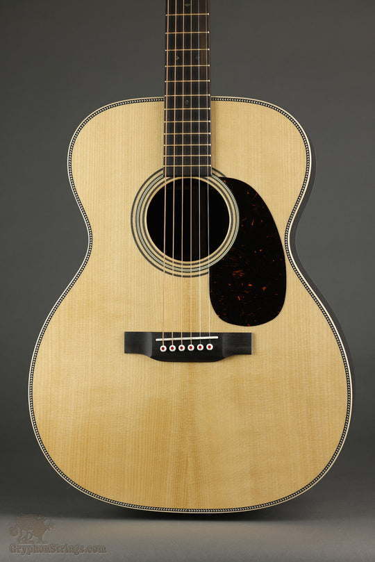 Martin 000-28 Modern Deluxe Steel String Acoustic Guitar - New