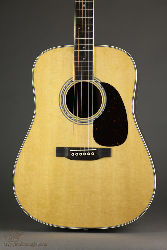 Martin D-35 Steel String Acoustic Guitar - New