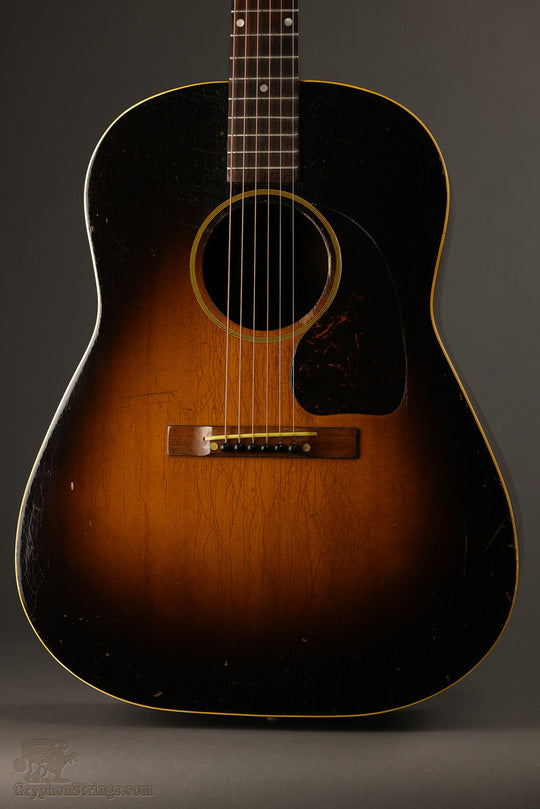 1945 Gibson J-45 Banner Logo Acoustic Guitar used