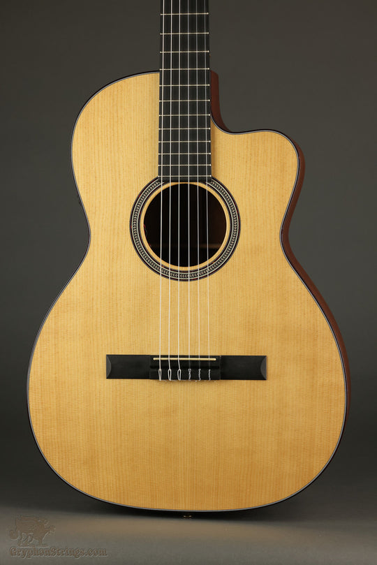 2014 Martin 000C Nylon String Acoustic Electric Guitar - Used