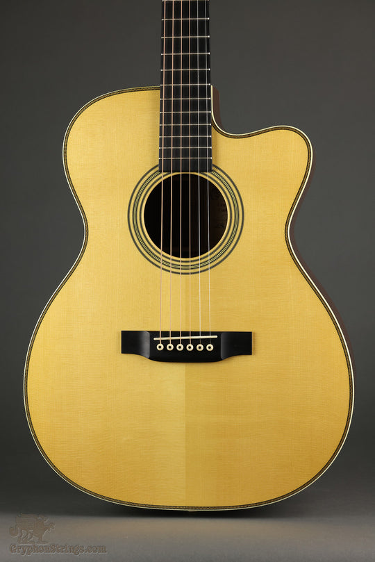2010 Martin OMC-28M Laurence Juber Acoustic Guitar-Used