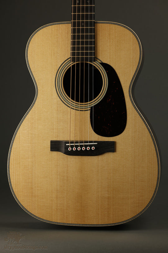 Martin 00-28 Modern Deluxe Steel String Acoustic Guitar - New