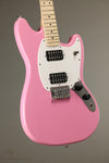 Squier Sonic™ Mustang® HH, Maple Fingerboard, White Pickguard, Flash Pink