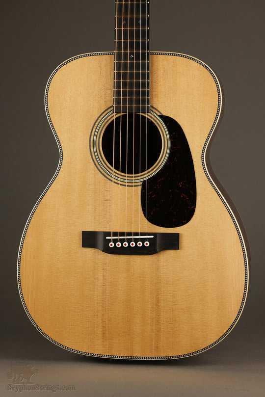 Martin 00-28 Modern Deluxe Steel String Acoustic Guitar - New