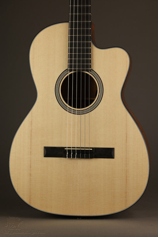 Martin 000C12-16E Mahogany Nylon String Acoustic Guitar - New