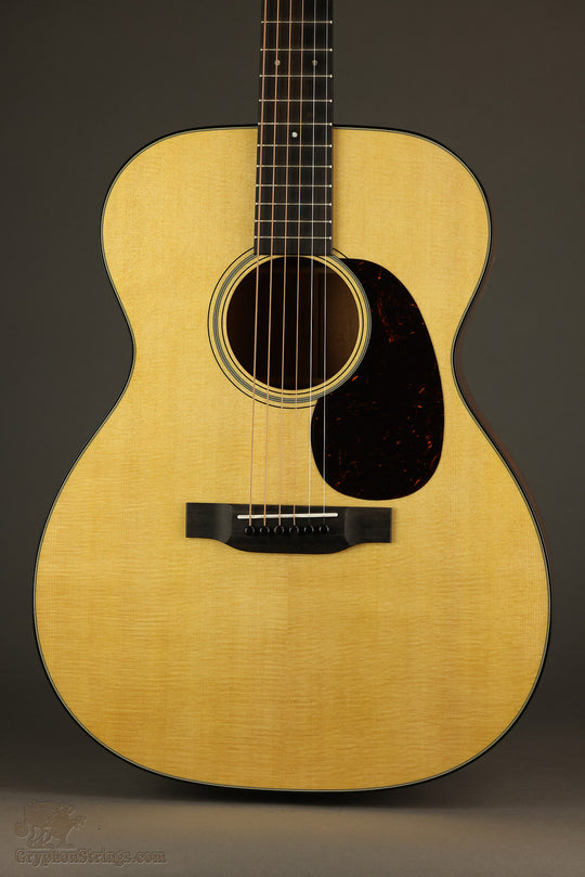Martin (2025) 000-18 Steel String Acoustic Guitar - New