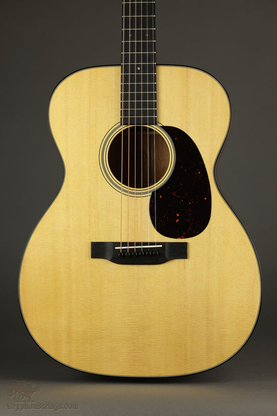 Martin (2025) 000-18 Steel String Acoustic Guitar - New