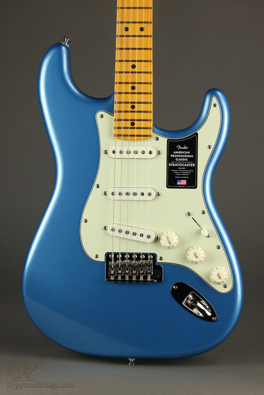 Fender American Professional Classic Stratocaster®, Maple Fingerboard, Faded Lake Placid Blue - New
