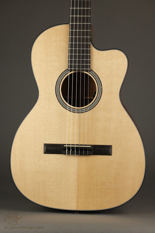 Martin 000C12-16E Nylon String Acoustic Guitar - New