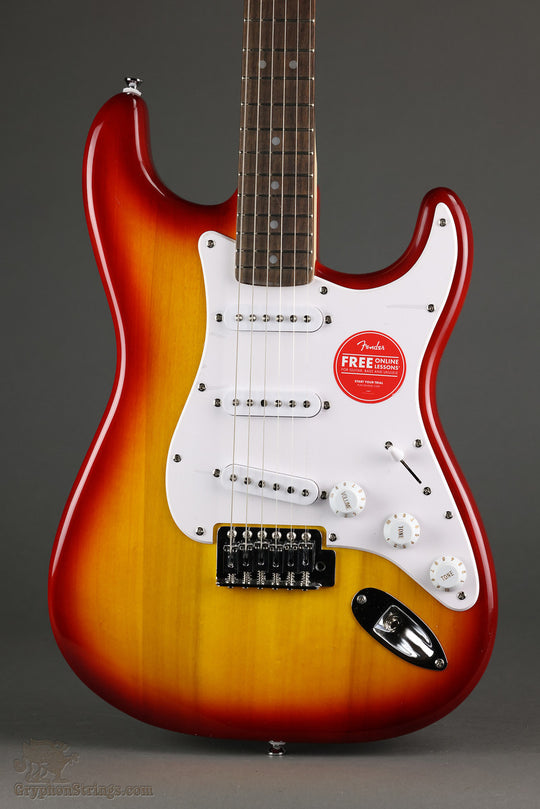 Squier Sonic® Stratocaster®, Laurel Fingerboard, White Pickguard, Sienna Sunburst - New