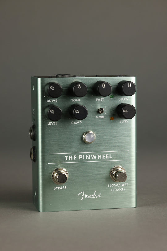 Fender The Pinwheel Rotary Speaker Emulator