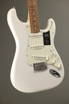 Fender Player Stratocaster®, Pau Ferro Fingerboard, Polar White New